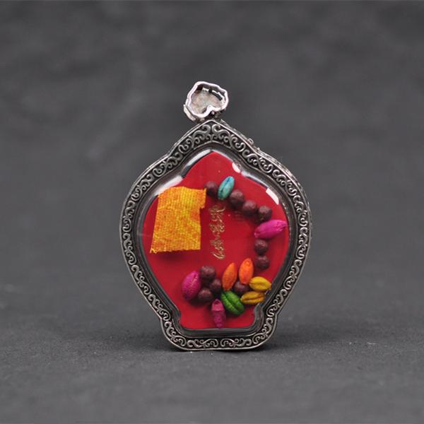 【Soul hand painting】Tibetan thousand hand Avalokitesvara Pendant