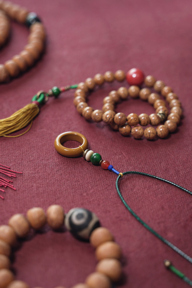 【Pulse of the Wilderness】Tibetan Gobi Jade / Grass Jade Necklace